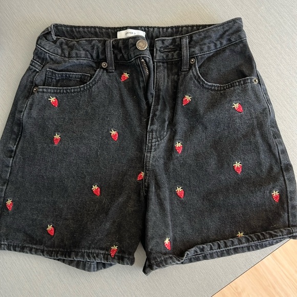 denim printed shorts - Picture 1 of 2